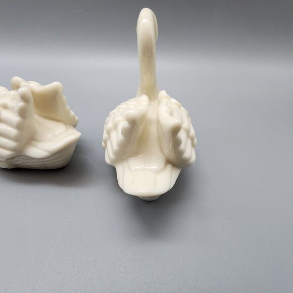 Lenox Swan Figurine Place Card Holder / Cake Topper Figure Gold Trim Vintage 2 - Picture 7 of 12